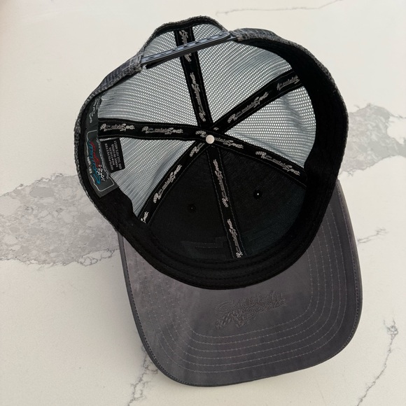 General Motors Chevy Silver Logo Gray Mesh Adj Snapback Trucker Cap Unisex EUC - Picture 5 of 8